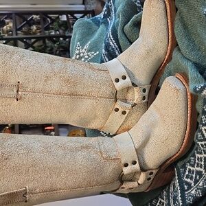 Frye 12 R Crackle White Cream Leather Harness Boots Excellent Unique Size 6
